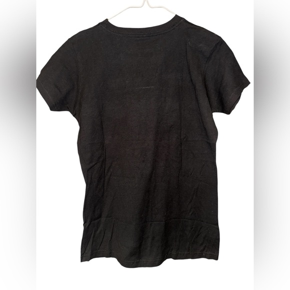 🔥 NWOT! Nintendo The Oregon Trail Everything is Fine Tshirt - Picture 3 of 4